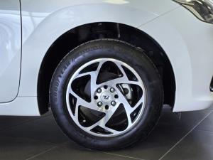 Suzuki Baleno 1.5 GL auto - Image 4