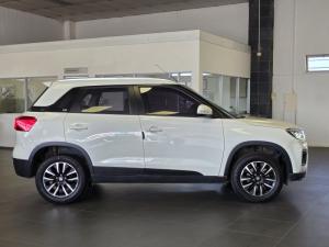 Suzuki Vitara Brezza 1.5 GLX - Image 15