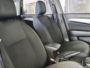 Suzuki Vitara Brezza 1.5 GLX - Image 17