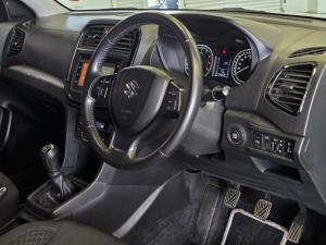 Suzuki Vitara Brezza 1.5 GLX - Image 18