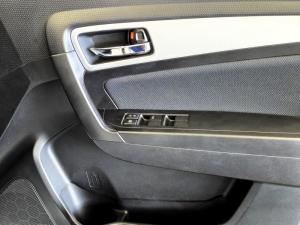Suzuki Vitara Brezza 1.5 GLX - Image 20