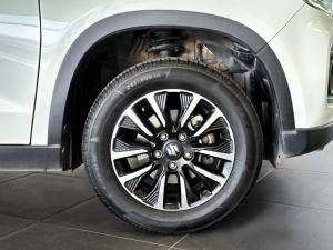 Suzuki Vitara Brezza 1.5 GLX - Image 21