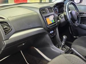 Suzuki Vitara Brezza 1.5 GLX - Image 6