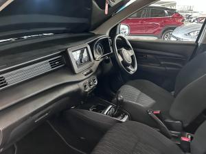 Toyota Rumion 1.5 S - Image 9