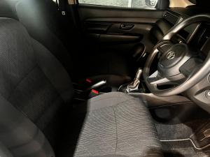 Toyota Rumion 1.5 S - Image 11