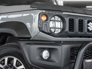 Suzuki Jimny 1.5 GLX AllGrip 3-door manual - Image 3