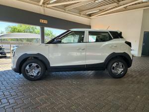 Mahindra XUV 3XO 1.2T MX2 auto - Image 5