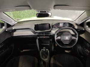 Peugeot 208 1.2 Active - Image 10