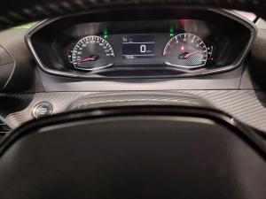 Peugeot 208 1.2 Active - Image 12