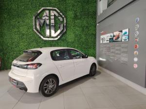 Peugeot 208 1.2 Active - Image 4