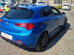 Alfa Romeo Giulietta 1750TBi Veloce - Image 11