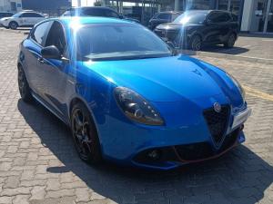 Alfa Romeo Giulietta 1750TBi Veloce - Image 1