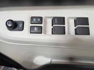 Suzuki Ignis 1.2 GLX - Image 22