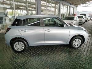 Suzuki Swift 1.2 GL - Image 8
