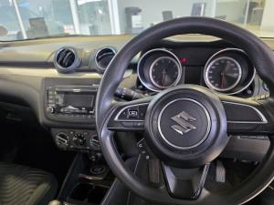Suzuki Swift 1.2 GL auto - Image 13