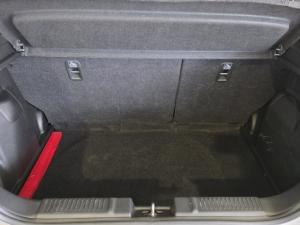 Suzuki Swift 1.2 GLX manual - Image 8