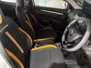 Renault Kwid 1.0 Climber auto - Image 5