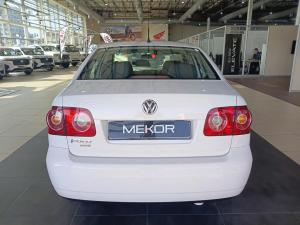 Volkswagen Polo Vivo sedan 1.4 - Image 6