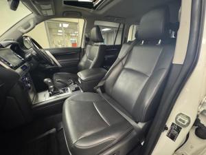 Toyota Land Cruiser Prado 2.8GD VX-L - Image 7