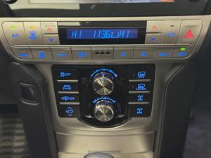Toyota Land Cruiser Prado 2.8GD VX-L - Image 14