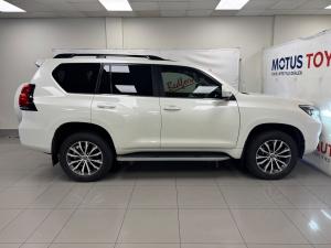 Toyota Land Cruiser Prado 2.8GD VX-L - Image 3