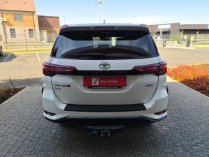 Toyota Fortuner 2.8GD-6 4x4 VX - Image 5