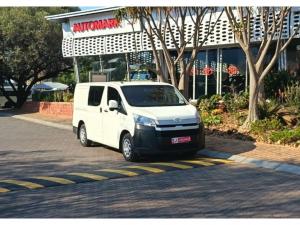 Toyota Quantum 2.8 LWB crew cab manual - Image 1