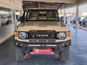 Toyota Land Cruiser 79 2.8GD-6 double cab auto - Image 4