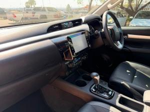 Toyota Hilux 2.8GD-6 double cab 4x4 Raider auto - Image 7