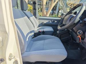 Toyota Land Cruiser 79 2.8GD-6 double cab auto - Image 7
