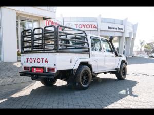 Toyota Land Cruiser 79 4.5D-4D V8 double cab LX - Image 2