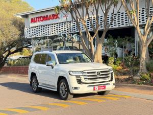 Toyota Land Cruiser 300 3.5T ZX - Image 1