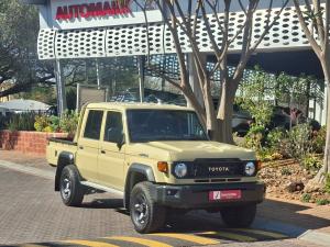 Toyota Land Cruiser 79 2.8GD-6 double cab auto - Image 1