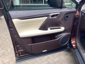 Lexus RX 350 EX - Image 24