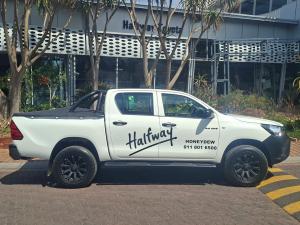 Toyota Hilux 2.4GD-6 double cab 4x4 SR - Image 3