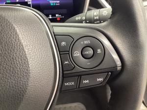 Toyota Corolla hatch 1.8 Hybrid XR - Image 10