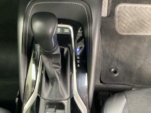 Toyota Corolla hatch 1.8 Hybrid XR - Image 12