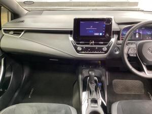 Toyota Corolla hatch 1.8 Hybrid XR - Image 16