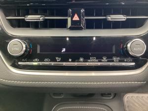 Toyota Corolla hatch 1.8 Hybrid XR - Image 17
