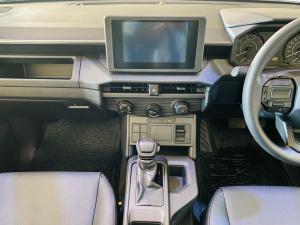 Toyota Hilux 2.8GD-6 double cab SRX 4x4 - Image 15