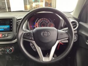 Toyota Vitz 1.0 XR manual - Image 8