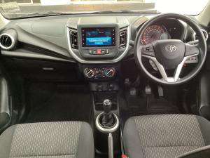Toyota Vitz 1.0 XR manual - Image 6