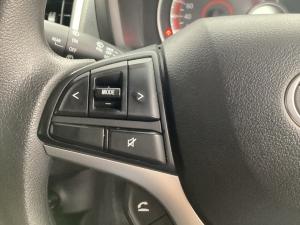 Toyota Vitz 1.0 XR manual - Image 9