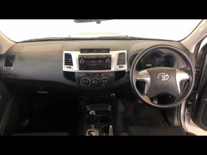 Toyota Fortuner 2.5D-4D auto - Image 6