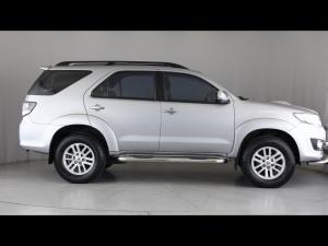 Toyota Fortuner 2.5D-4D auto - Image 3
