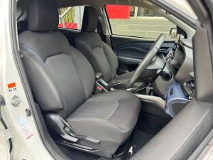 Toyota Starlet 1.5 XR auto - Image 16