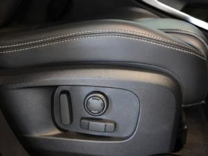 Jaguar F-Pace D200 AWD R-Dynamic SE - Image 28