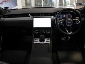 Jaguar F-Pace D200 AWD R-Dynamic SE - Image 8