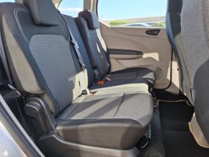 Renault Triber 1.0 Evolution - Image 10