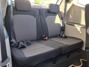 Renault Triber 1.0 Evolution - Image 11